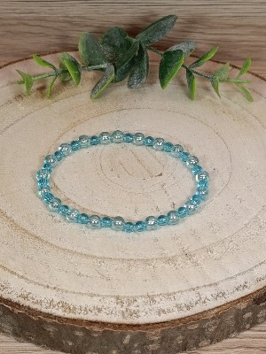 Náramek s modrými korálky