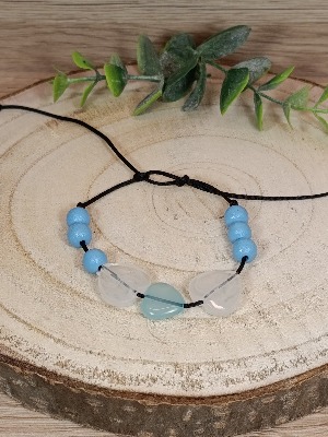 Náramek se srdíčky