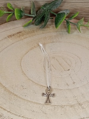 Přívěsek křížek